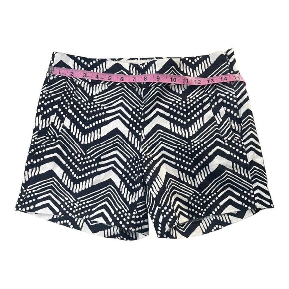 J. Crew Chino Shorts Size 0 Geometric Print Black White Mid Rise Stretch EUC - Picture 2 of 5